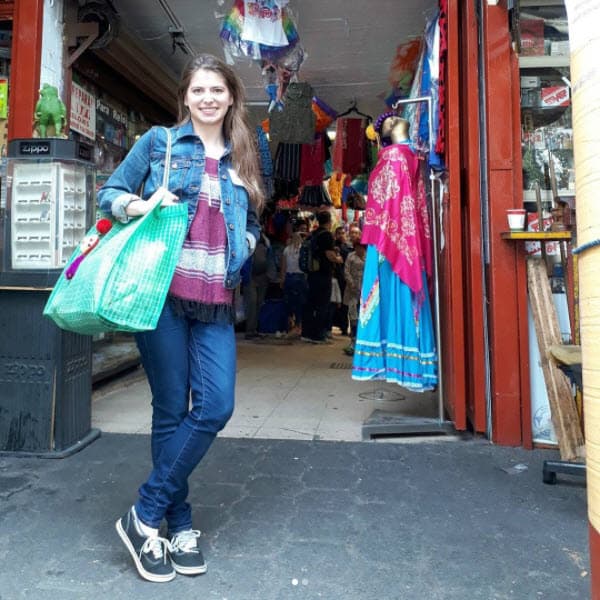 Por eso sorprendió con su visita a las instalaciones de Televisa. ¿Será que regresará a la actuación o seguirá con su proyecto musical?