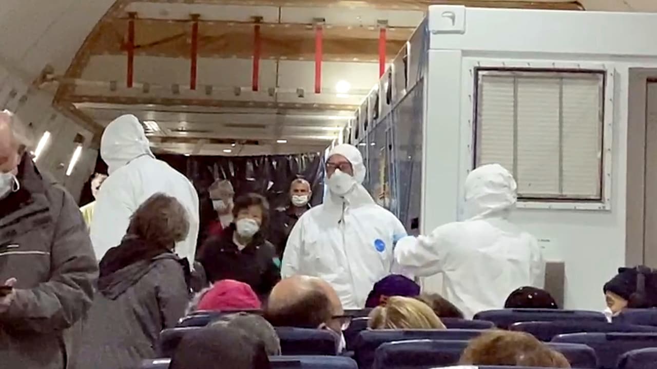 Evacuados del crucero inician una nueva cuarentena por coronavirus en una base militar del norte de California