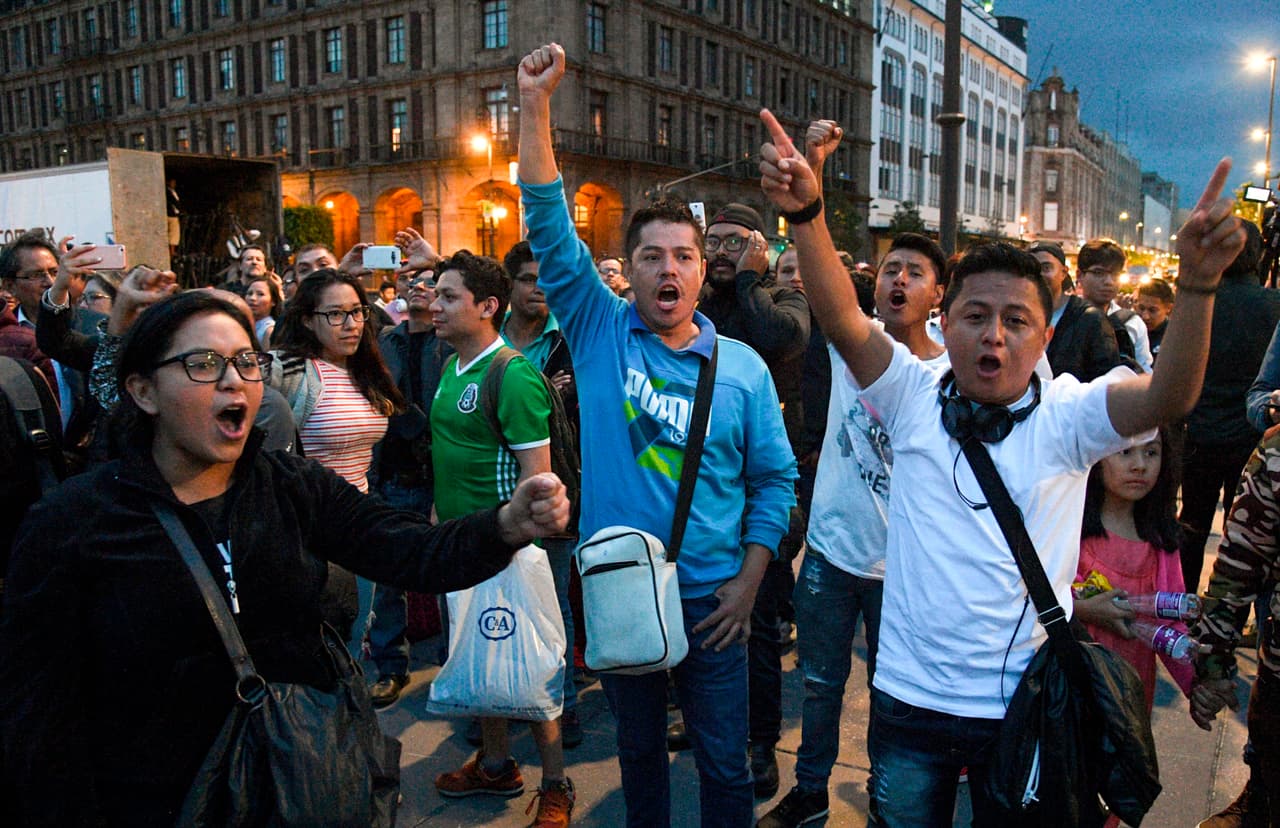 A las 11 de la noche se calcula que saldrán los primeros resultados del INE.