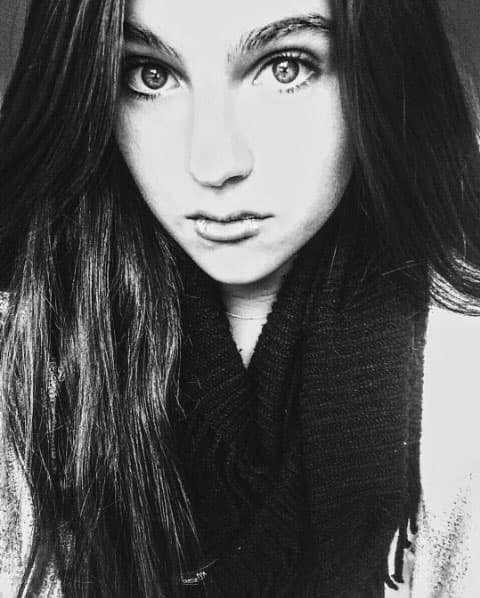 ¿A quién se parece más, a Mayrín o a Jorge?