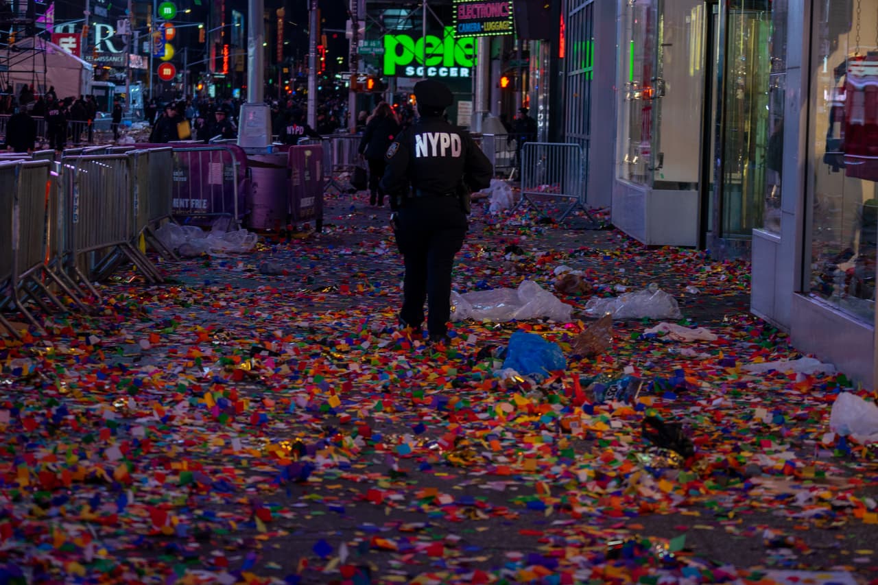 Así quedó la plaza después de la celebración.