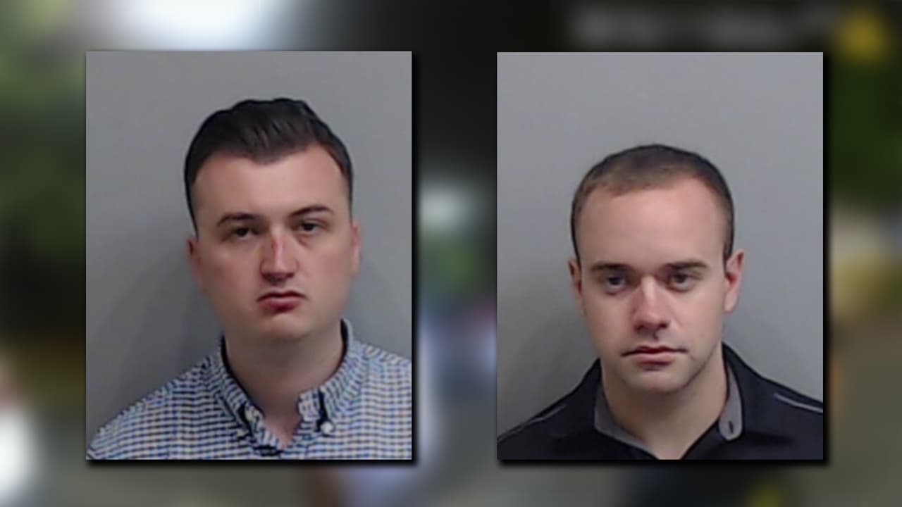 Se entregan expolicías implicados en la muerte de Brooks; uno está libre tras pagar la fianza de $30,000