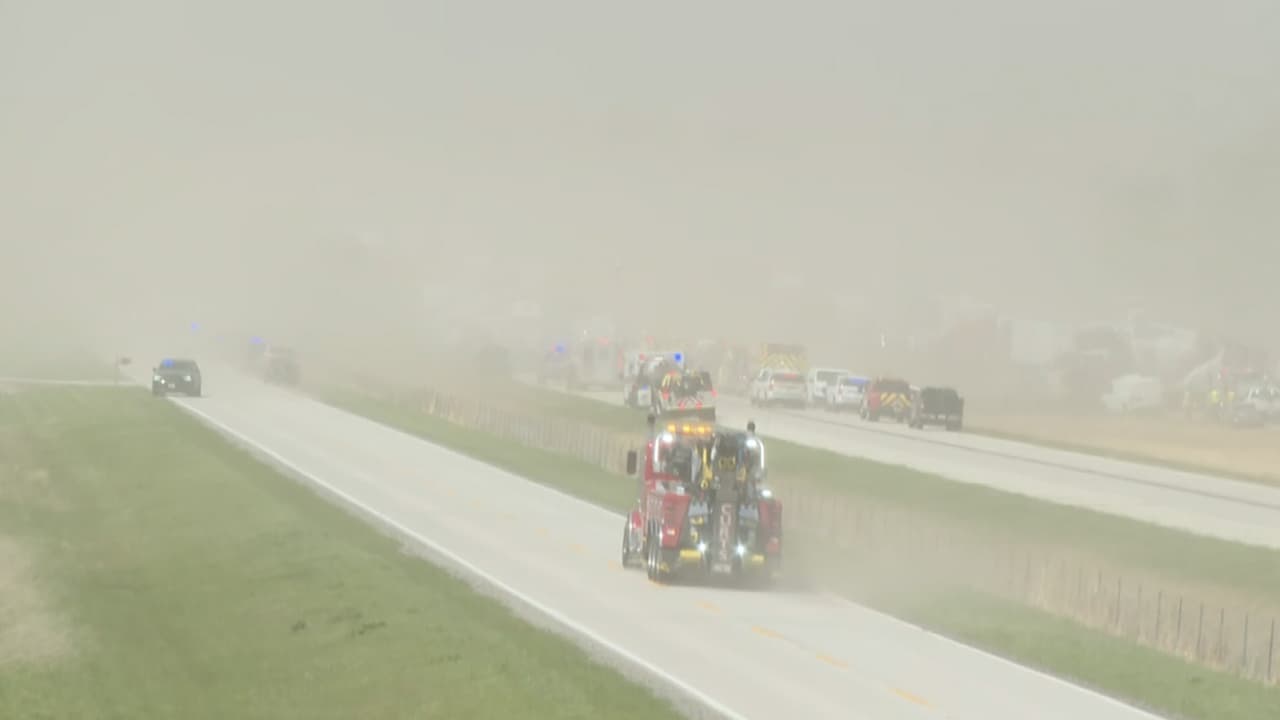 En tanto, se informó que son al menos 37 los lesionados, con edades desde los 2 hasta los 80 años y con heridas desde menores hasta potencialmente mortales.