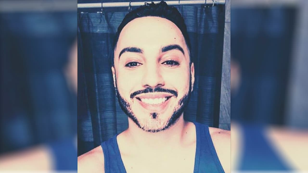 El conductor de un sedán, marca Honda y de color plata, atropelló a Reymundo Solís y luego huyó, alrededor de las 2:11 de
<b> la mañana del sábado primero de julio, en el cruce de Main Avenue y Park Avenue</b>.