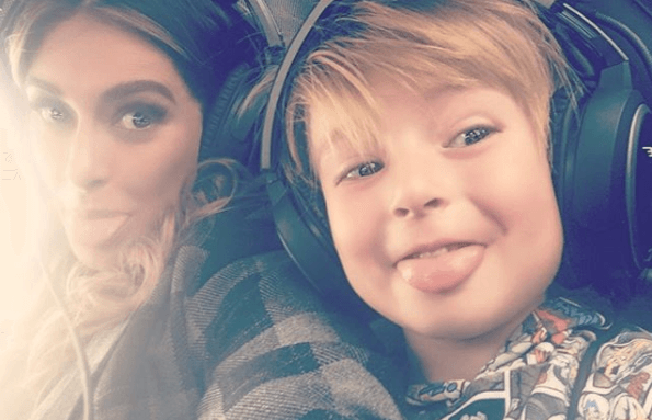 Las reacciones de los internautas no se hicieron esperar ante la emotiva publicación y hasta el momento el post de Galilea cuenta con poco más de 121,000 'Me gusta'.