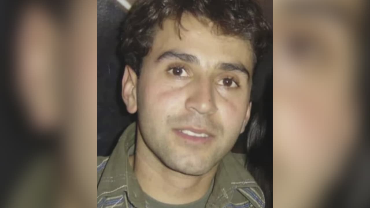 <b>Hallan el cuerpo desmembrado de un profesor debajo de una placa de cemento</b>
<br>
<br>Gamaliel Álvarez, de 35 años, era un maestro de danza. La alarma sobre su muerte comenzó por un terrible olor que provenía de su vivienda. "Estaba descuartizado el cadáver y sellada la fosa", dijo un amigo de la víctima.