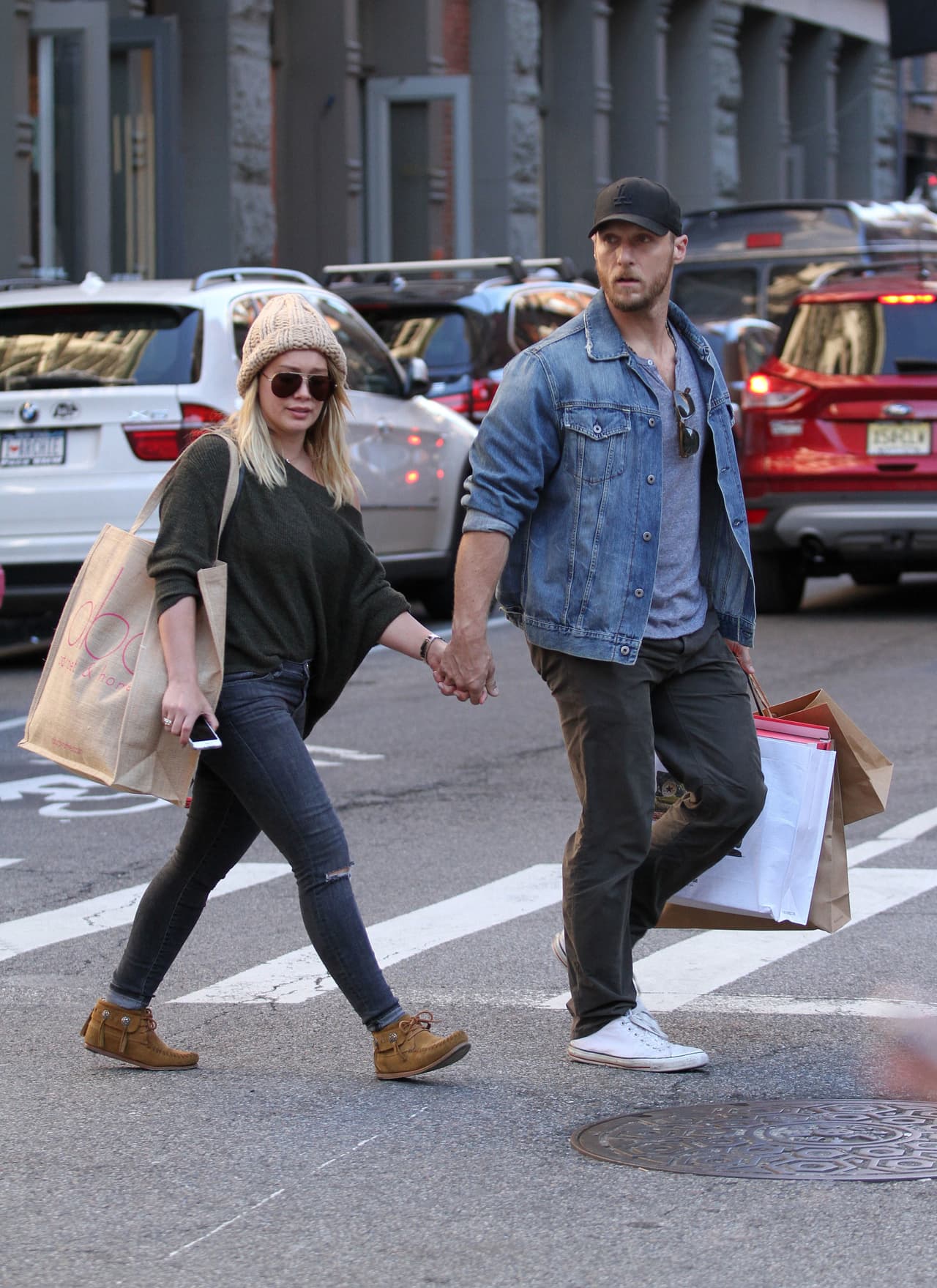 Hilary y Jason Walsh llevan varios meses saliendo.