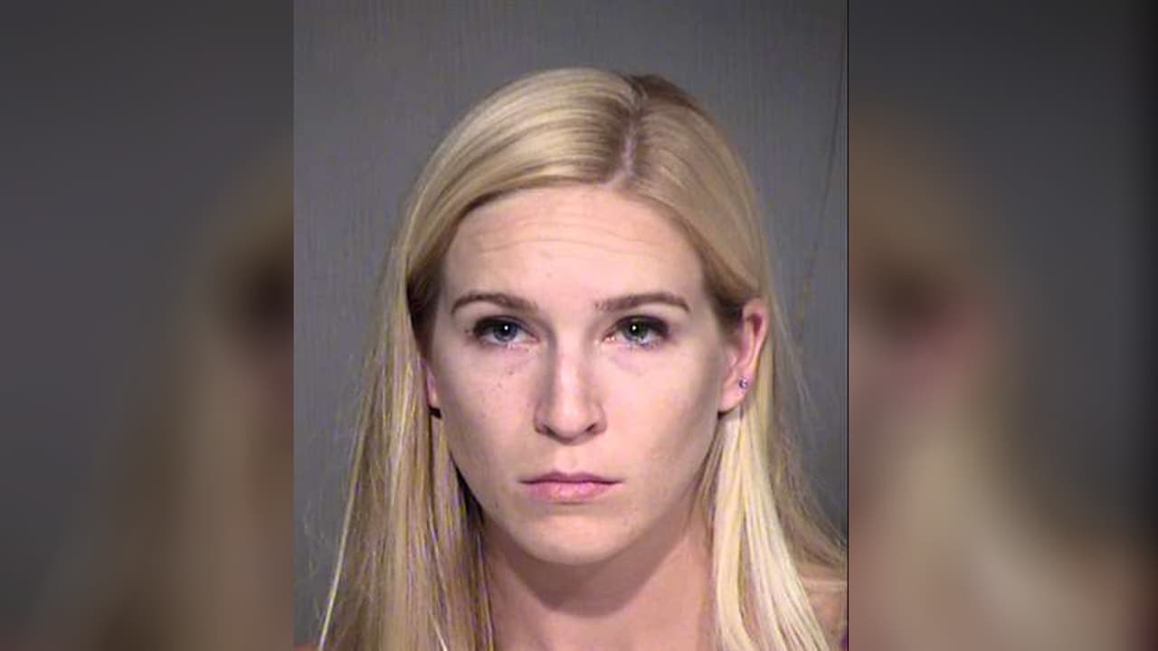 Arrestan a una mujer en Arizona por grabar y comercializar pornografía infantil