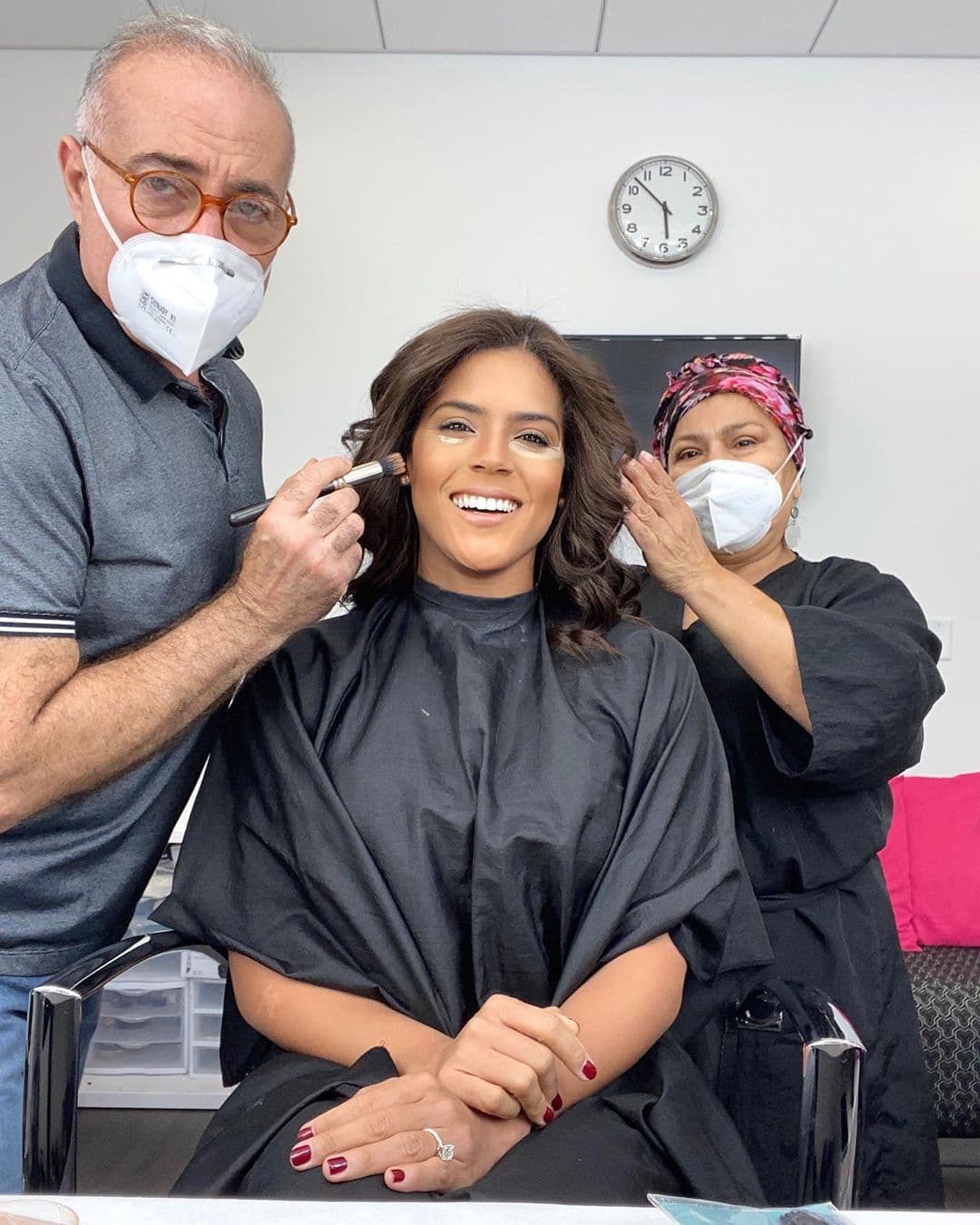 Verse linda le levanta el ánimo, por lo que en el mes que sería su boda la vimos experimentar con diferentes looks en el show.