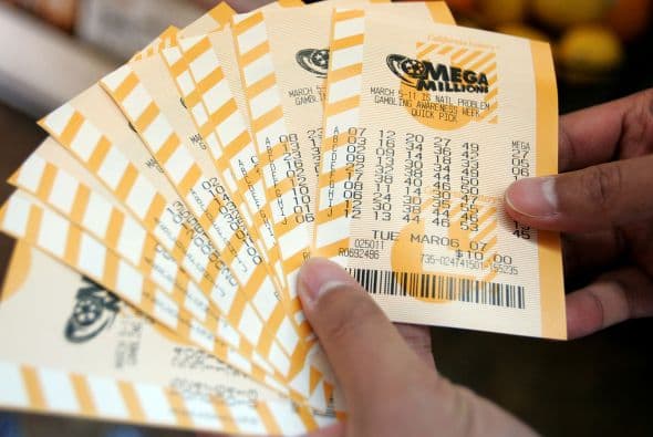 Mega Millions: ¿Podrían los indocumentados, inmigrantes o turistas ganar el premio?
