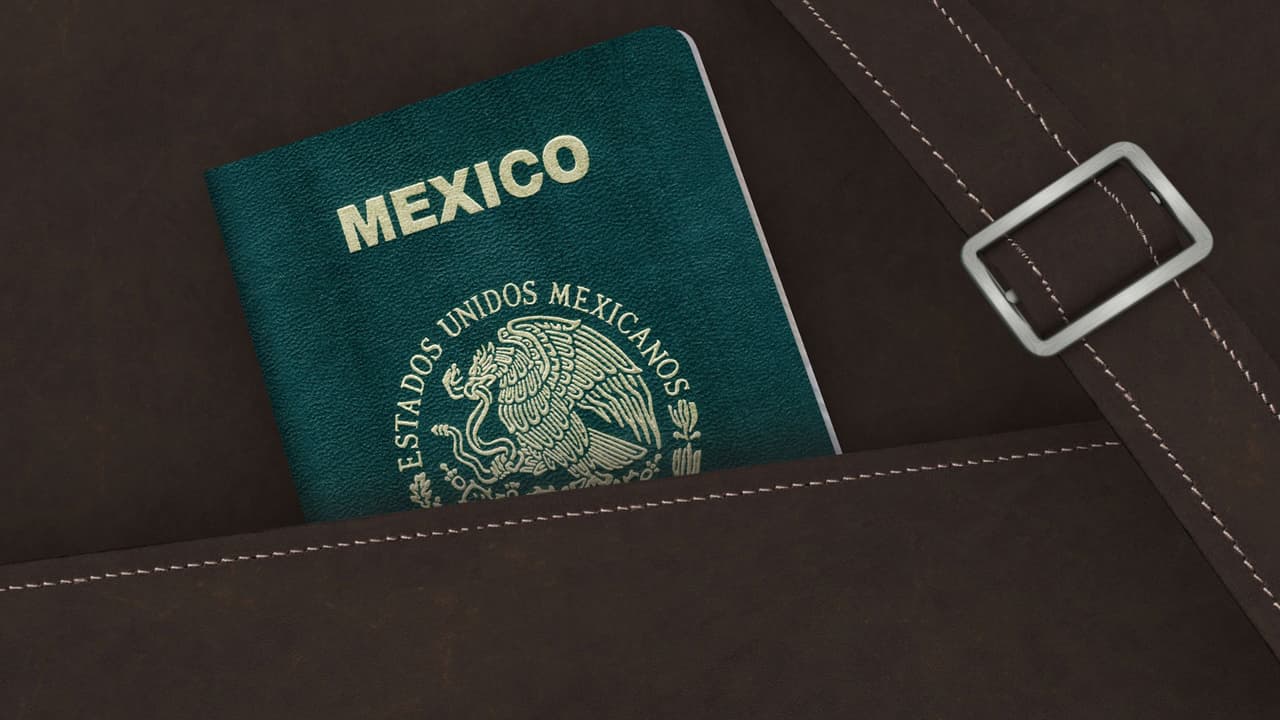 <h3 class="cms-H3-H3">Qué hacer si necesitas renovar tu pasaporte mexicano</h3>
<br>Los consulados generales de México ofrecen renovaciones de pasaportes de manera rápida. Puedes acudir a cualquiera de ellos y, en la mayoría de los casos, obtener tu pasaporte el mismo día. 
<b><a href="https://www.gob.mx/sre/documentos/red-consular-de-mexico-en-los-estados-unidos-de-america" target="_blank">Haz clic aquí para encontrar el más cerca de ti.</a></b>