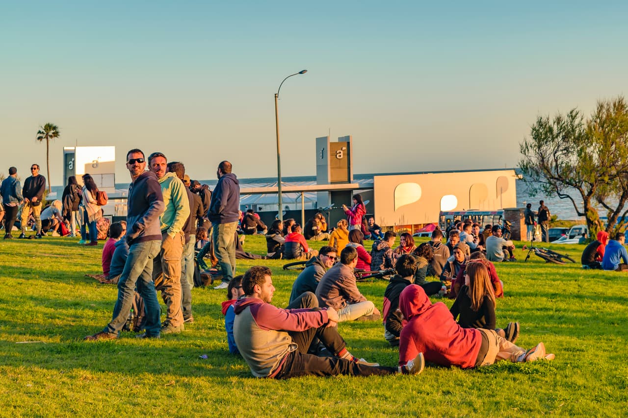 <b>Uruguay</b>
<br>
<br>Capital mínimo para establecer un negocio: 1,344 dólares.
<br>
<br>Asequibilidad: 113%.
<br>
<br>El portal Business Financing realizó un gráfico llevando los datos del proyecto 
<a href="https://www.doingbusiness.org/en/doingbusiness">Doing Business 2020</a> a dólares estadounidenses, en el que se basó esta galería.