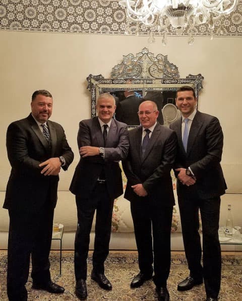 Martín lució muy elegante para el enlace matrimonial.