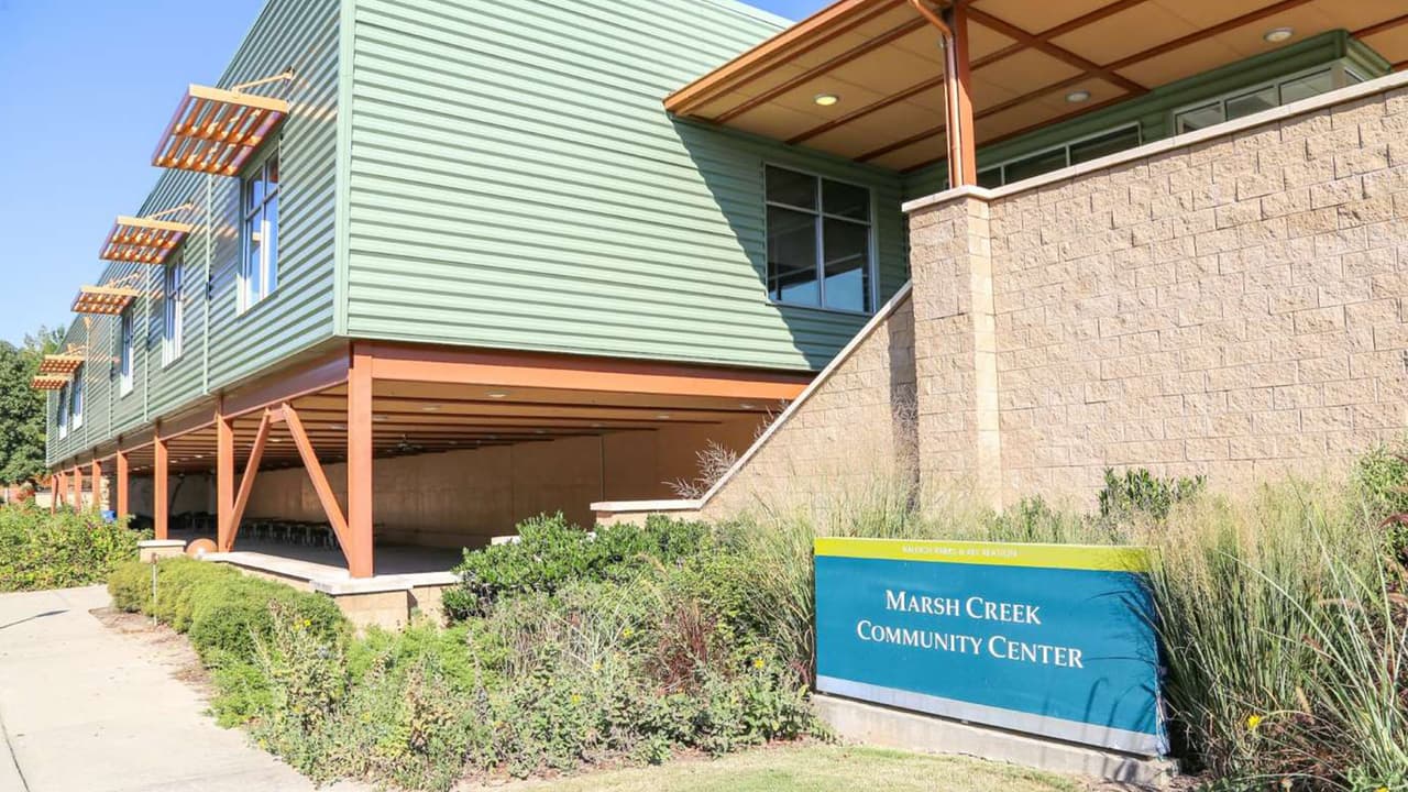 Abren centros de cuidado infantil en Raleigh ante cierre de escuelas por la tormenta invernal