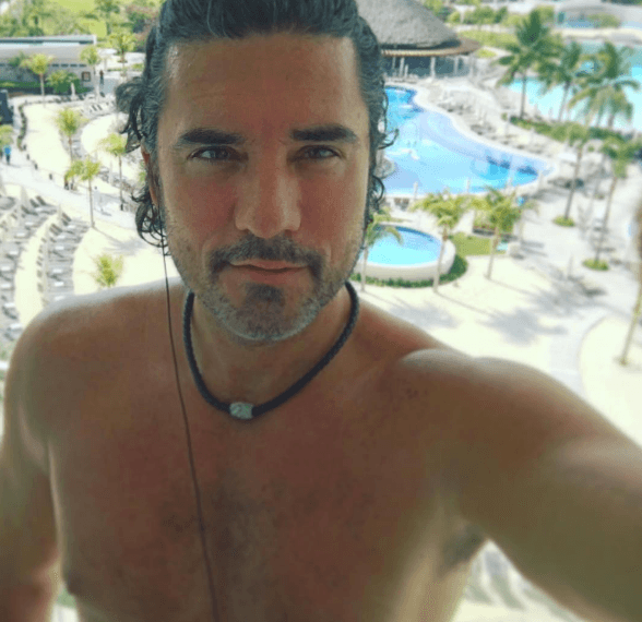 Diego Olivera es el sexy policía que te conquistará en ‘Mujeres de negro’