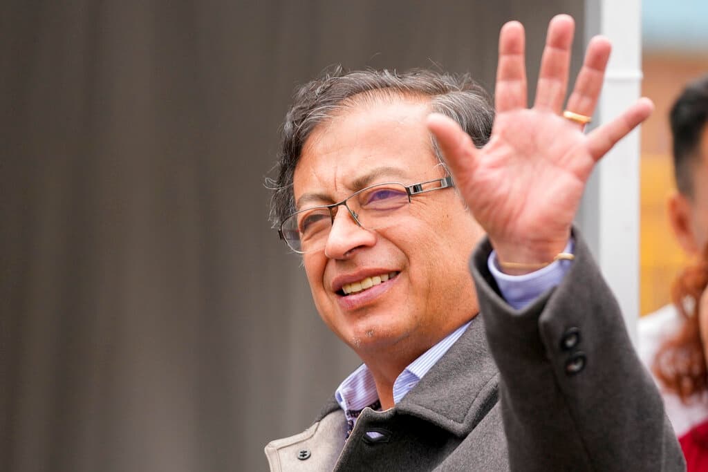 Gustavo Petro toma posesión este domingo y se convertirá en el primer presidente de izquierda de Colombia