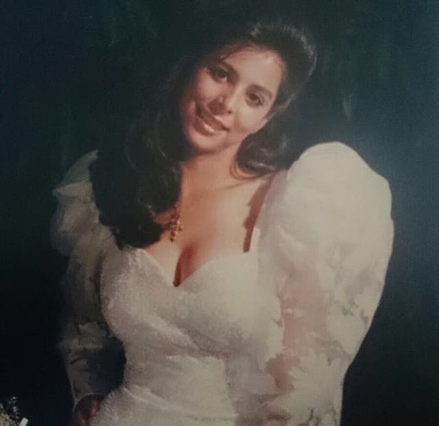 ¿Ya sabes quién es? Esta foto es de su fiesta de XV años.