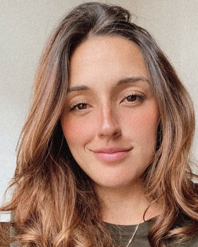 Se trata de
<b>Gabriela Andrade</b>, quien fue una de las primeras novias formales del colombiano.
<br>