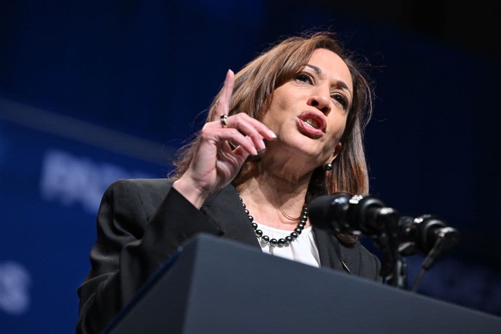 Kamala Harris visita el centro de Raleigh, promueve pequeñas empresas