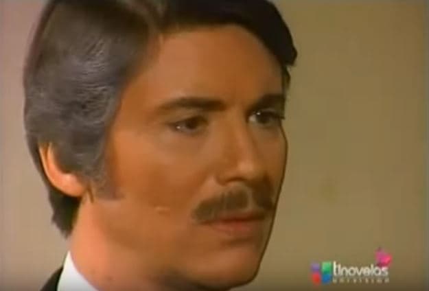 Enrique Álvarez Félix tuvo a su cargo el papel estelar masculino para personificar a Gustavo Adolfo Almazán y de la Vega.