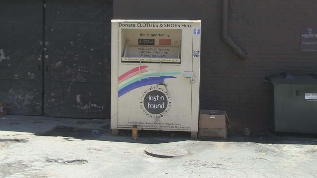 Identifican a la mujer que murió al intentar entrar en un contenedor de donaciones en Atlanta