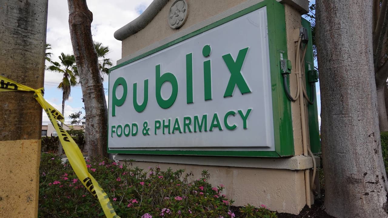 Un hombre se prende fuego dentro de una tienda Publix al este de Tampa
