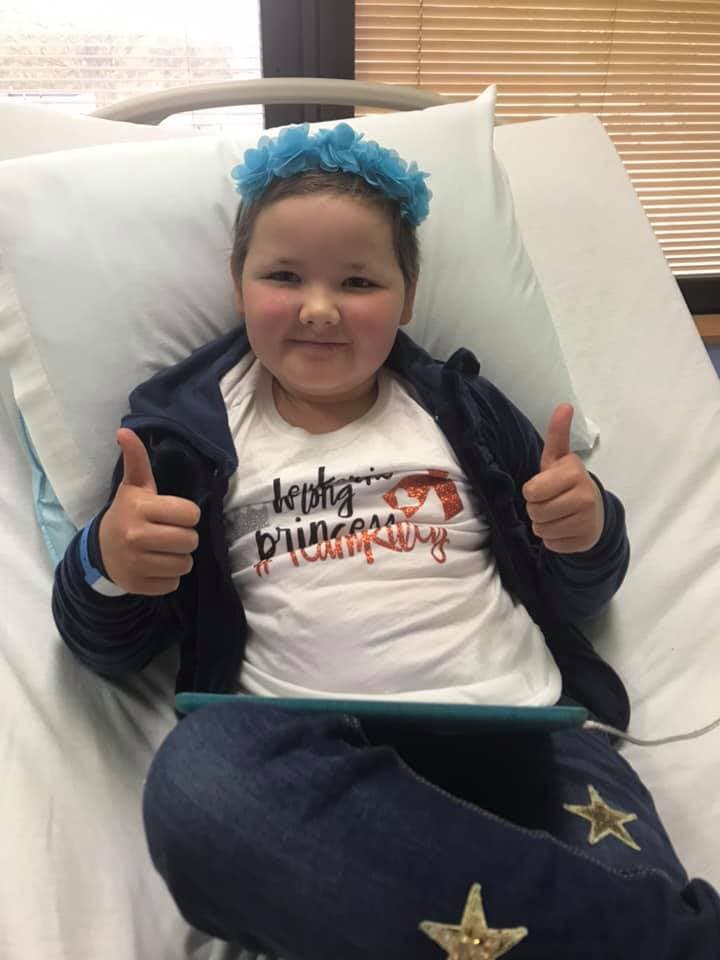 El 17 de abril, la directora del Avon Grove Charter School, la Sra. Johnson, se contactó con la madre de Jadick para anunciarle que el lunes 22 de abril, día de su regreso, iban a tener una bienvenida especial para Riley. “Lo que hizo la escuela fue la muestra de amor más asombrosa que jamás haya visto”, cuenta la madre a Univision.