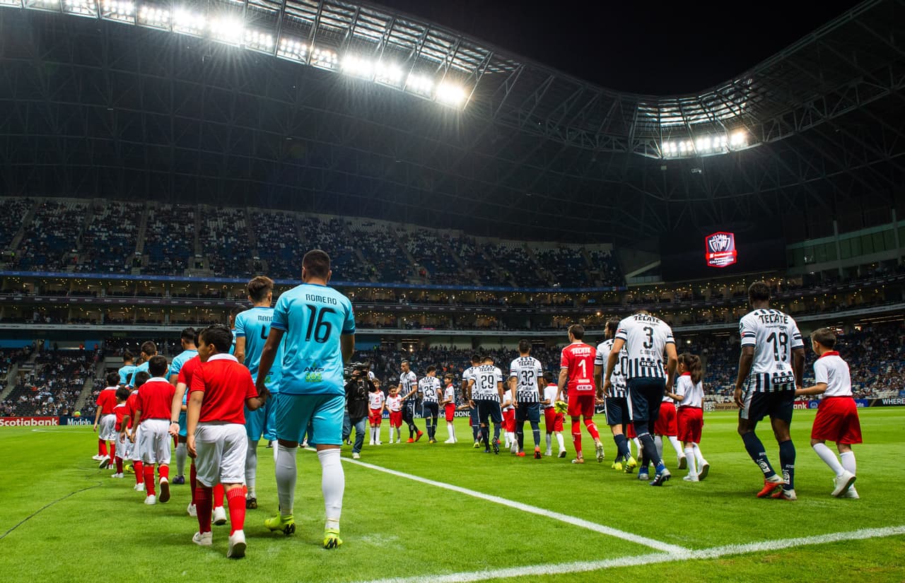 En el BBVA Bancomer se vivió una buena jornada de fútbol continental entre Monterrey y Alianza de tras el 0-0 en El Salvador.