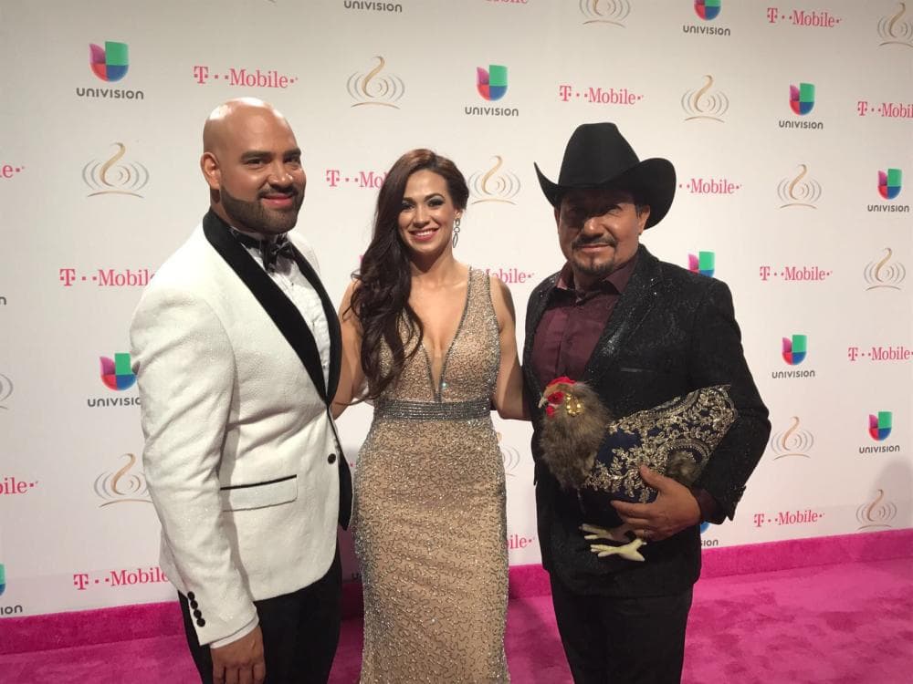 Los participantes deben ser mayores de 18 años, residentes legales de Los Estados Unidos en las áreas de Los Ángeles, Área de la Bahía, Phoenix, Dallas, Las Vegas, Fresno, Chicago, San Diego, New York y Austin con un número de Seguro Social (SSN) o de Impuestos (TIN), con identificación válida