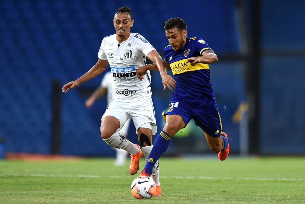 Sin ventaja para nadie, Boca y Santos deberán resolver la eliminación en Brasil tras el empate 0-0 del día de hoy en la Bombonera.