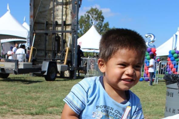 Miles se dieron cita en la séptima edición de la Feria de Educación que se festejó en Cal State Dominguez Hills. Te compartimos fotos de la concurrida celebración escolar.