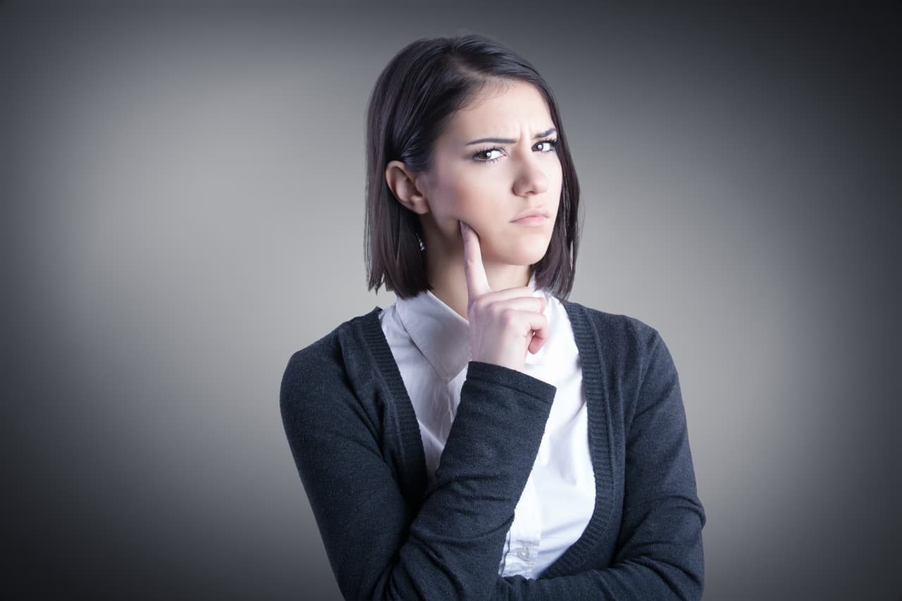 Venus, en su tránsito actual combina su energía con la débil lunar que procede del apogeo pero felizmente la acentúa aunque al hacerlo te coloca en una disyuntiva de naturaleza económica: o bien optas por un negocio con tus parientes y familiares o te independizas totalmente.