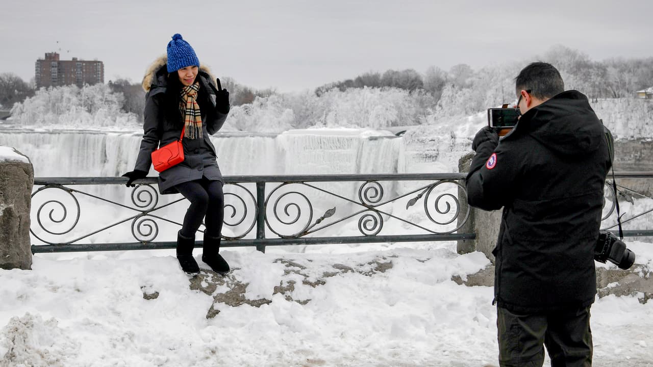 El impresionante paisaje congelado de las Cataratas del Niágara 