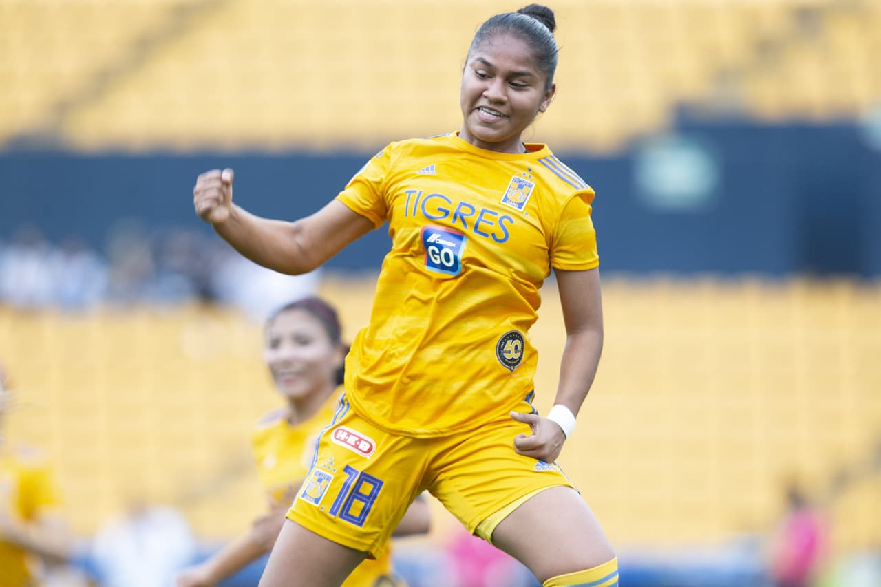 Con goles de Belén Cruz y Miah Zuazua, 'las Felinas' ganan 2-0 al Atlas y llegan a 10 puntos. El equipo femenil de Tigres sigue en ascenso en la Liga MX Femenil.