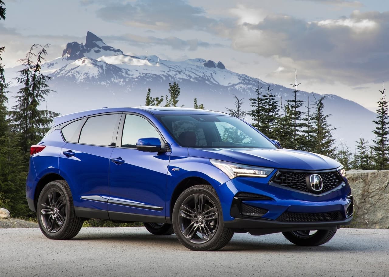 <h3 class="cms-H3-H3"><b>1er. lugar en el segmento de las SUV pequeñas de lujo</b></h3>
<br>
<br>
<u><b>Acura RDX</b></u>
<br>
<br>
<b>Puntaje general de iSeeCars:</b> 8.6
<br>
<ul>
 <li><b>Puntaje de confiabilidad: </b>8.2</li>
 <li><b>Puntaje de valor retenido: </b>7.7</li>
 <li><b>Puntaje de seguridad: </b>10</li>
</ul>
<br>
<b>Precio promedio para una unidad con 3 años de uso:</b> $40,094