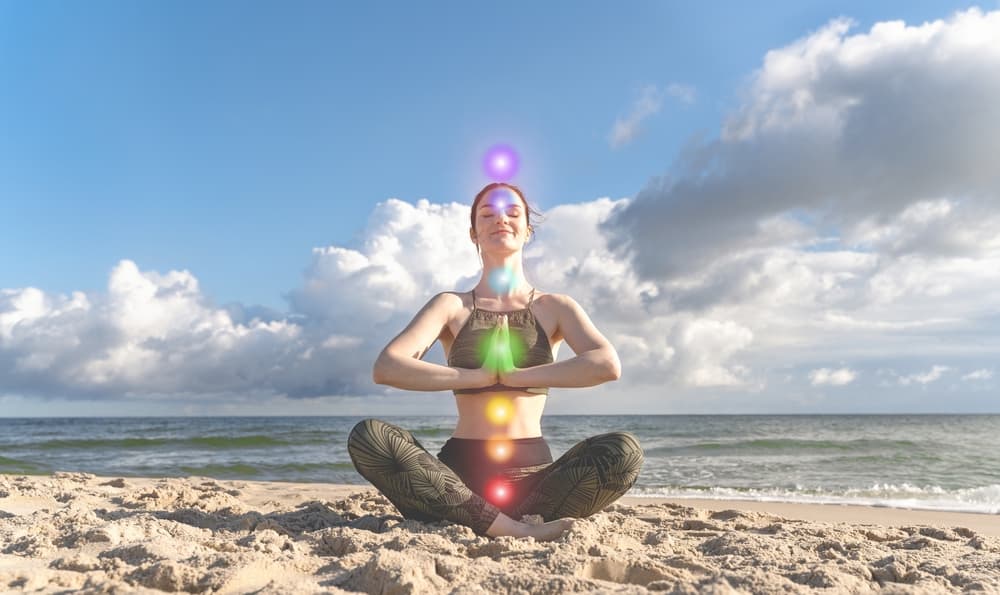 Esta Luna llena representa una etapa de auto investigación, de autoexploración en la que tú vas a determinar lo que te conviene hacer, y lo harás de una forma bien decidida. 
<br>