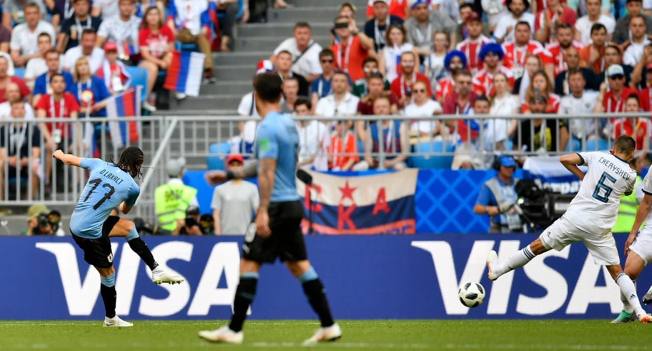 87.- Auto golde Denis Cheryshev en contra de Rusia al minuto 23. Rusia 0-2 Uruguay.