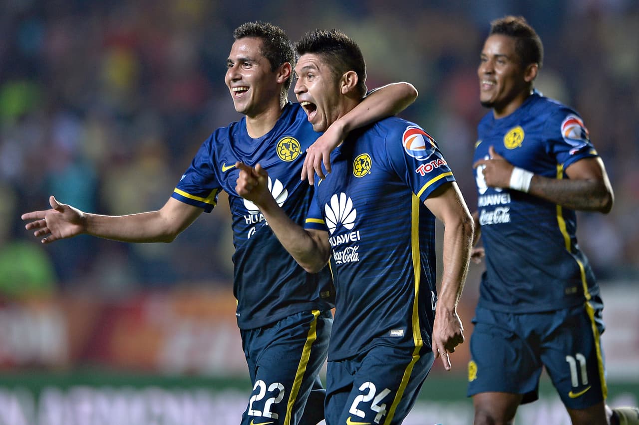 7.- La delantera, Oribe Peralta está obligado a tener un rol protagónico por la falta de Benedetto quien no podrá jugar el clásico por castigo.