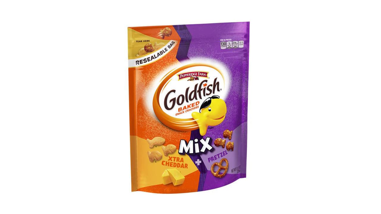Pepperidge Farm Goldfish Mix Xtra Cheddar + Pretzel CrackersBolsa resellable de 11.5 oz.