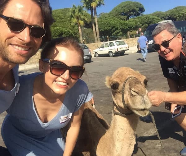 No perdieron la oportunidad de convivir con los camellos.