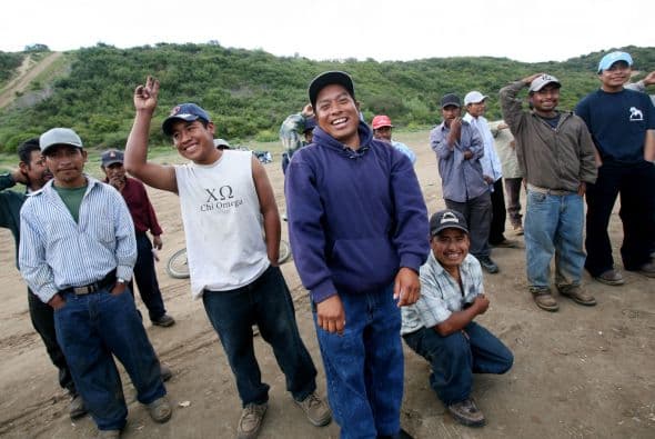 Esa ley también creará una nueva unidad policial encargada de aplicar la ley estatal de inmigración ilegal.