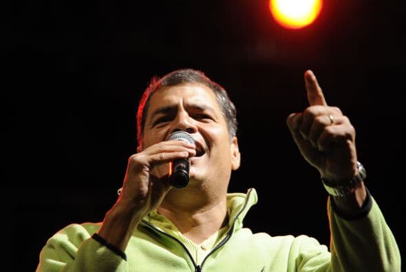 El directivo consideró que, con demandas millonarias contra periodistas y su diatriba permanente en contra de la prensa, el presidente ecuatoriano "siempre busca mecanismos para censurar a los medios o que éstos se autocensuren".