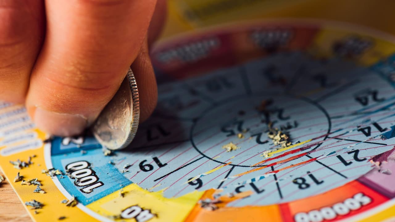 Un afortunado se lleva $3 millones con un raspadito en el norte de Texas: ¿dónde se vendió el boleto ganador?