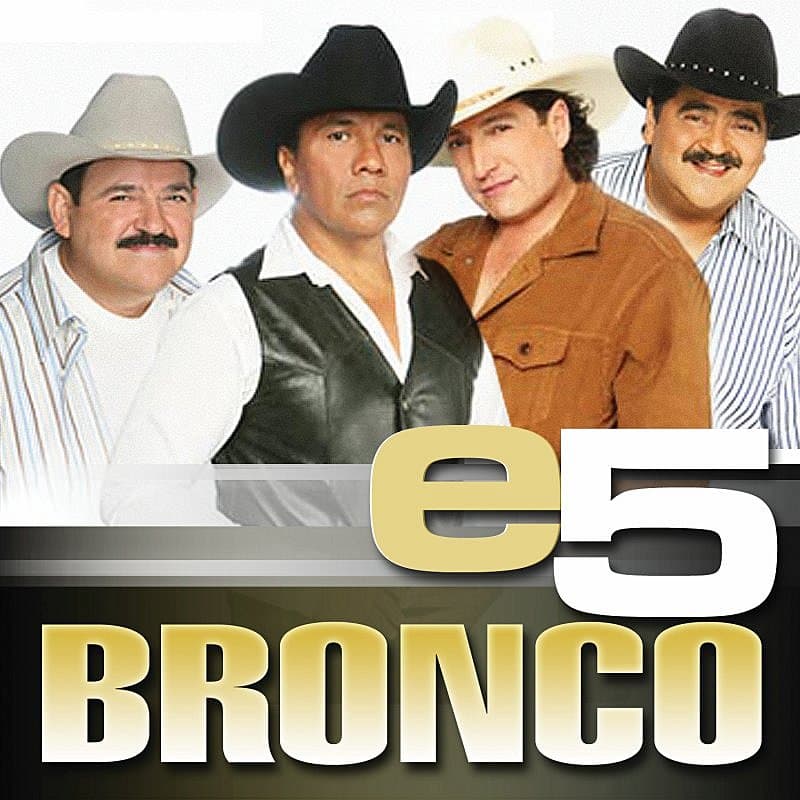 En 2003, la agrupación se vuelve a juntar pero ahora con el nombre de 'El Gigante de América'. En esta nueva etapa grabaron 10 discos de estudio, de los cuales 'Choche' participó sólo en ocho, siendo 'Por siempre tuyo', el último que grabó.