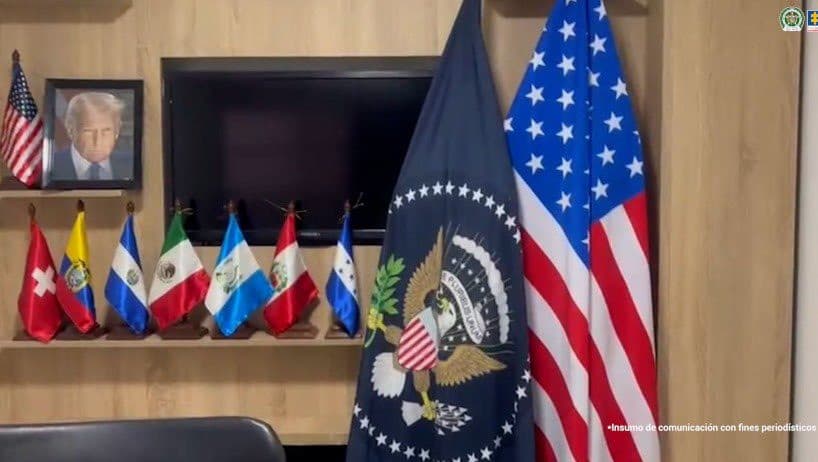 Hacían videollamadas con un falso funcionario y una foto de Trump: así estafaron $2.5 millones