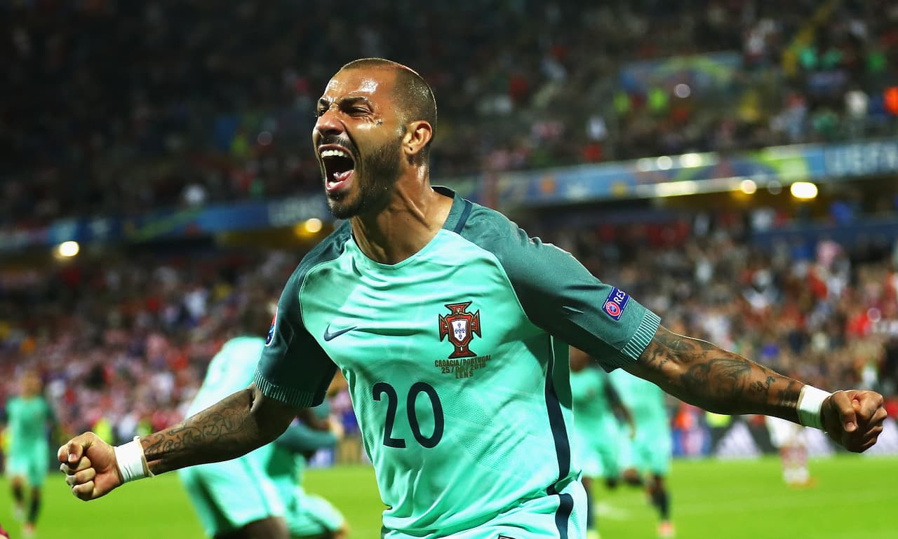 Con 33 años de edad y un contrato hasta 2020, resulta difícil pensar que Ricardo Quaresma se quiera mover del Besiktas de Turquía. Con un pase cotizado en 4 millones de euros, la mejor opción del volante portugués debería ser continuar en su actual club, del que también depende su continuidad.