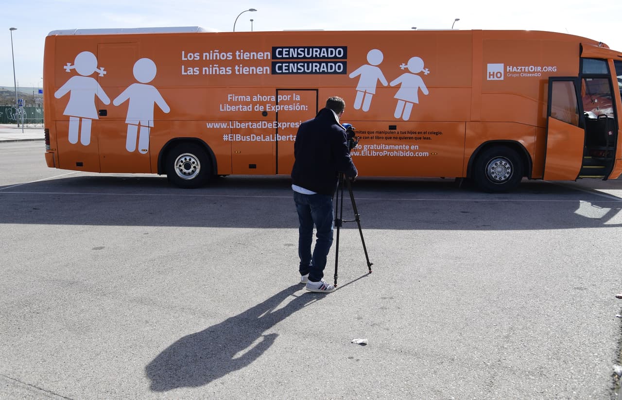 #BusDeLaLibertad: el autobús acusado de promover discriminación y homofobia que circula en México