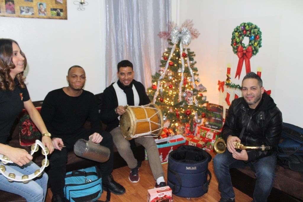 Gracias a Nestlé Coffee Mate, Nescafé Clásico, La Lechera y Toll House, 96.3 le regaló a Abimael Perez y a su familia una parranda inolvidable.