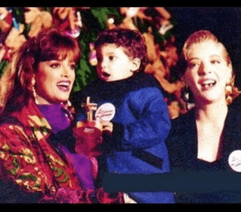 Se embarazó de él después de un mes de noviazgo y casi "le da un infarto" al enterarse: 
<a href="https://www.youtube.com/watch?v=-b7PTe26uAc" target="_blank">"Me comí la torta antes del recreo"</a>, dijo en entrevista para Ventaneando.