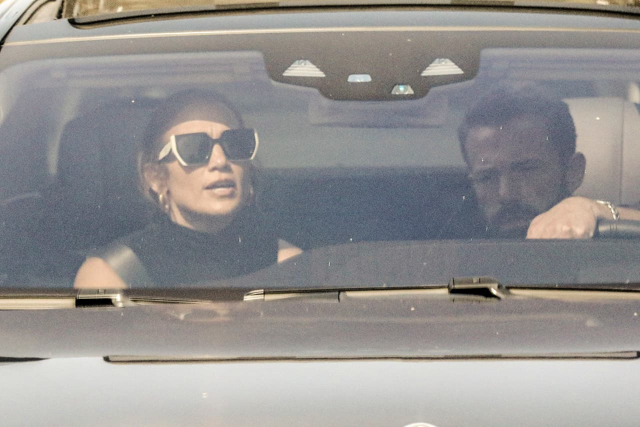 Para JLo su novio ha "madurado hasta convertirse en el hombre de sus sueños" y, según la persona consultada, diría que 'sí' 
<b><a href="https://www.univision.com/shows/el-gordo-y-la-flaca/ben-affleck-propuesta-matrimonio-jlo-segunda-ocasion" target="_blank">cuando el actor le proponga matrimonio. </a></b>
<br>